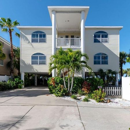 Sea Side 102 Beachfront Sleeps 8 클리어워터 비치 외부 사진