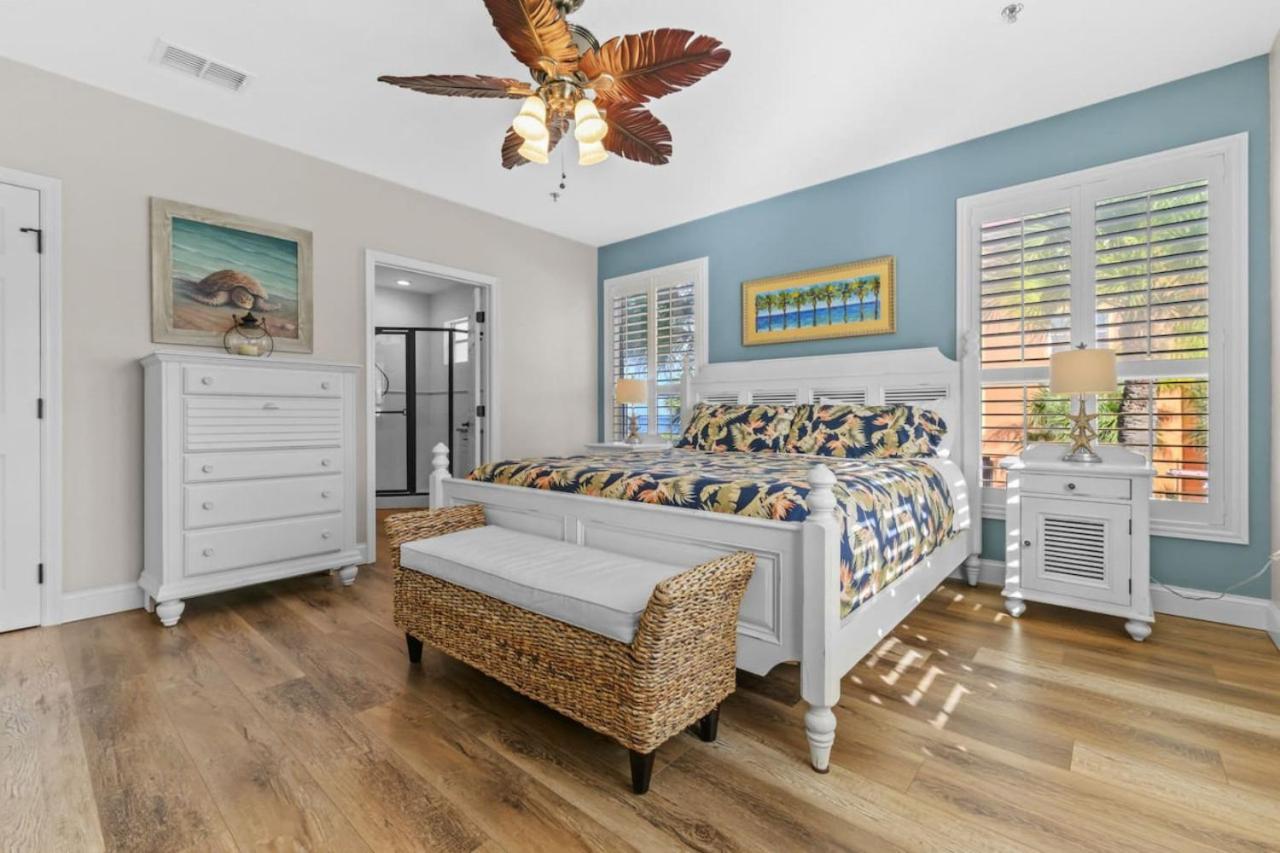 Sea Side 102 Beachfront Sleeps 8 클리어워터 비치 외부 사진